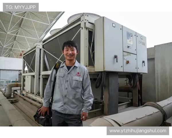空调维修师逆袭重返绿茵场许俊杰忙碌生活中守护足球梦想